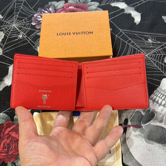 2018 LOUIS VUITTON FIFA COLLECTION WORLD CUP EPI RED/WHITE ROGUE SLENDER WALLET - Picture 7 of 13